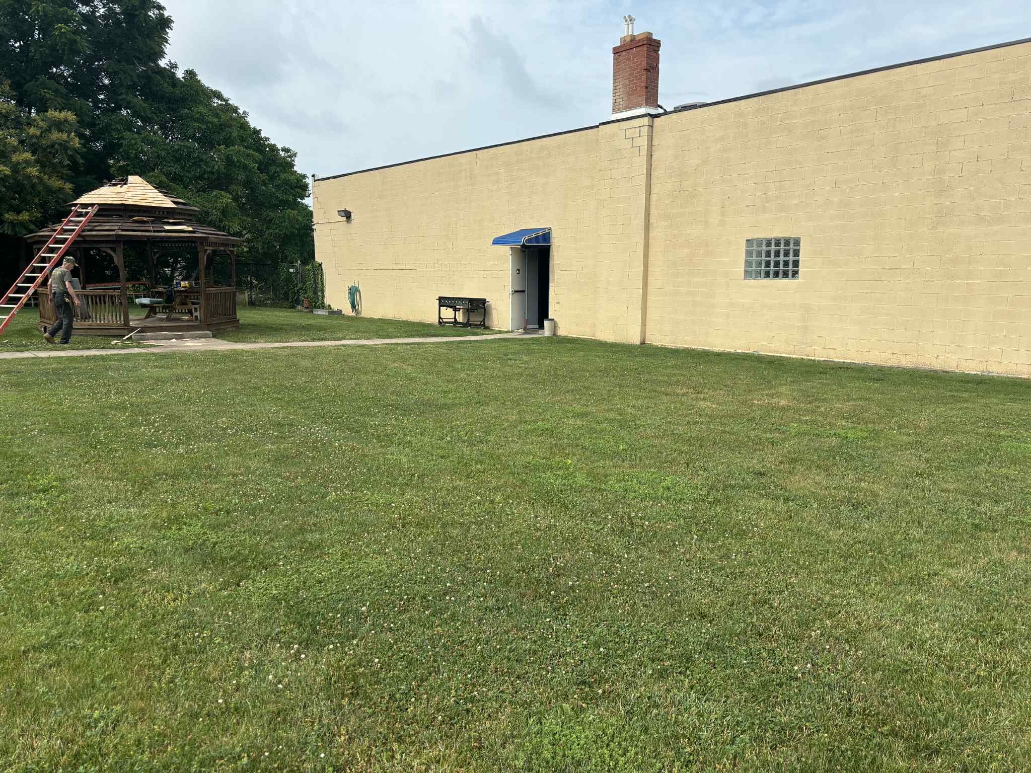 Hall view 10